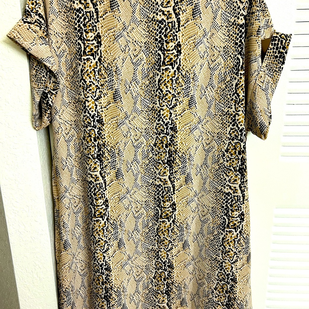 Short dress